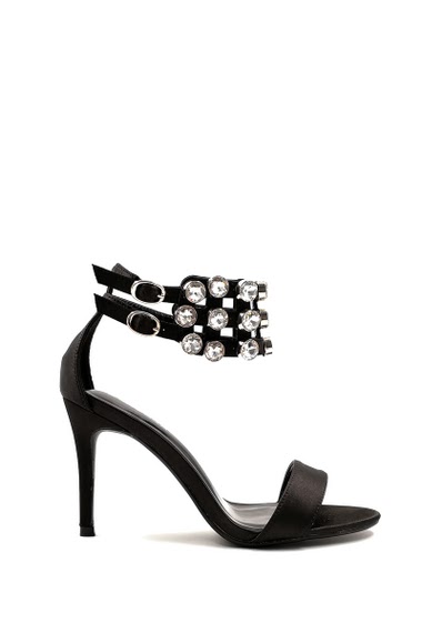 Satin effect heel sandals, rhinestone strap, open toe, buckle closure. Heel: 9 cm. Platform: 1 cm Available in Black, Silver.