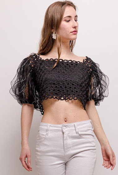 Lace blouse. The model measures 171cm and wears S/M. Length:41cm