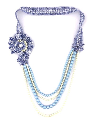 Long cloth necklace with pearl