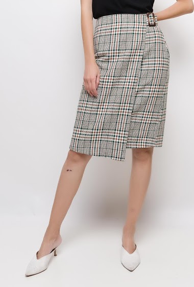 Wallet skirt with checks,The model measures 178cm and wears S