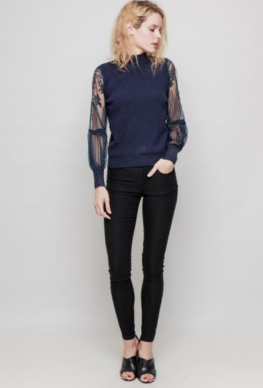 Knitted sweater, funnel neck, transparent sleeves in embroidered tulle. The mannequin measures 177 cm, TU corresponds to 38/40 - Brand: LAETITIA MEM