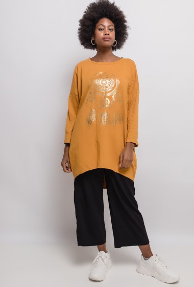 Tunic with printed dreamcatcher. The model measures 174cm, one size corresponds to 10/12(UK) 38/40(FR). Length:92cm