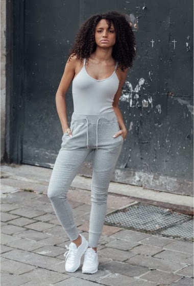 Sixth June joggers for women with a biker yokes and slim cut. Elastic waistband, side and back pockets. Plain grey model.
