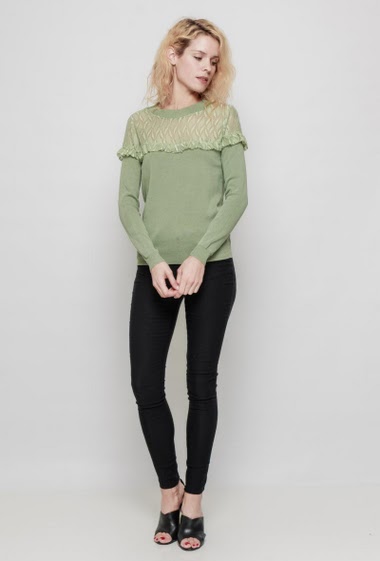 Knitted sweater, lace yoke, mini ruffles, regular fit. The mannequin measures 177 cm, TU corresponds to 38/40 - Brand: LAETITIA MEM