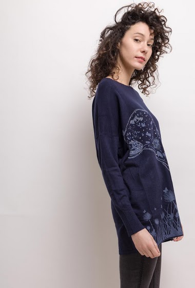 Sweater with tiger print. The model measures 177cm, one size corresponds to 10/12/14(UK) 38/40/42(FR). Length:75cm