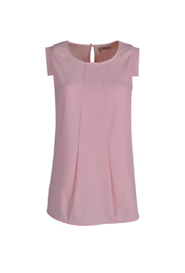 Top with small sleeves, round neck