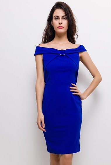 Slim dress, ring. The model measures 176cm and wears S. Length:90cm