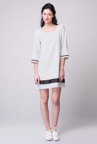 Dotted 3/4 sleeves flowing dress with black stripe down and on sleeves